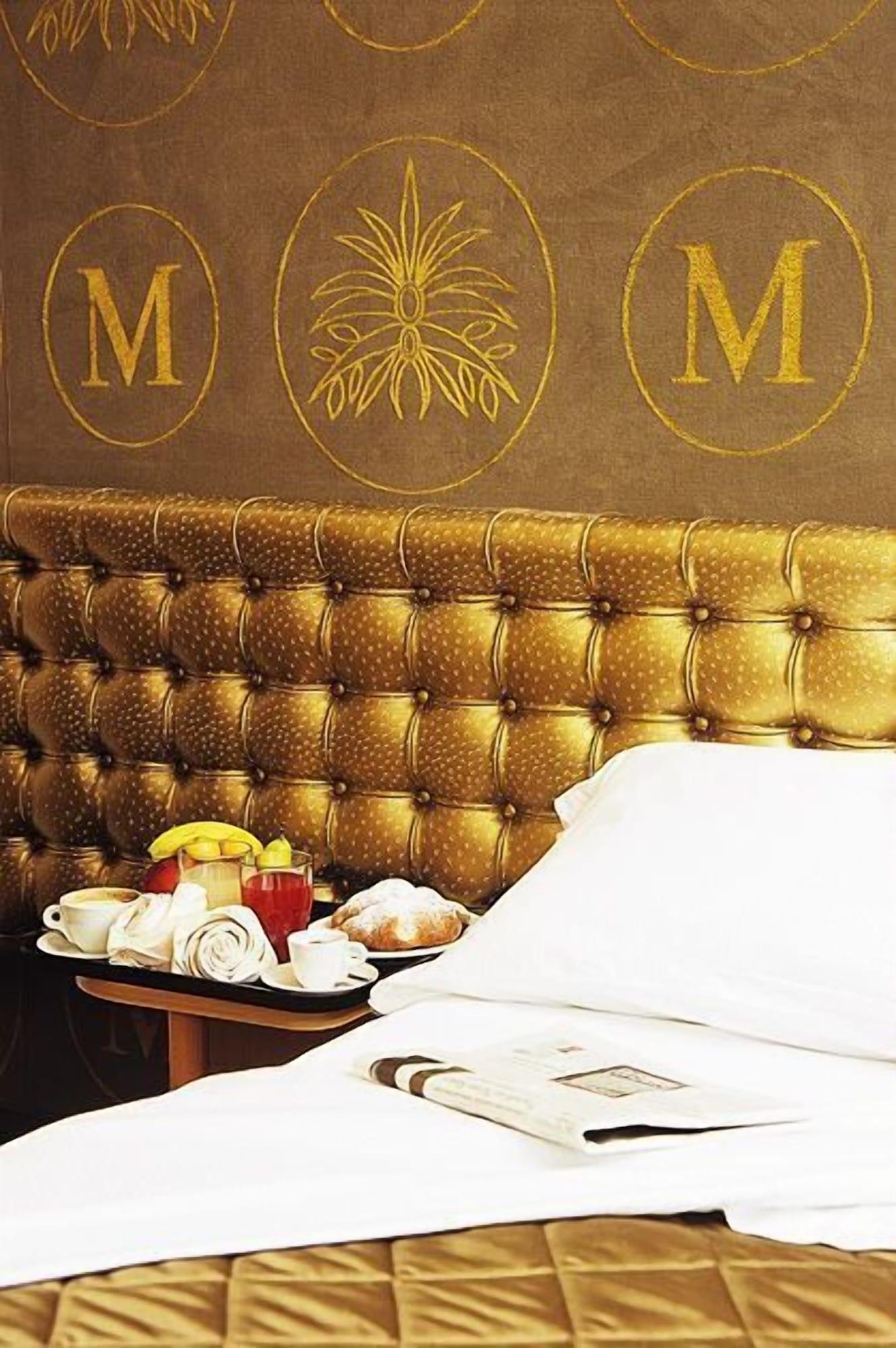 M Glamour Hotel Gabicce Mare Exterior photo