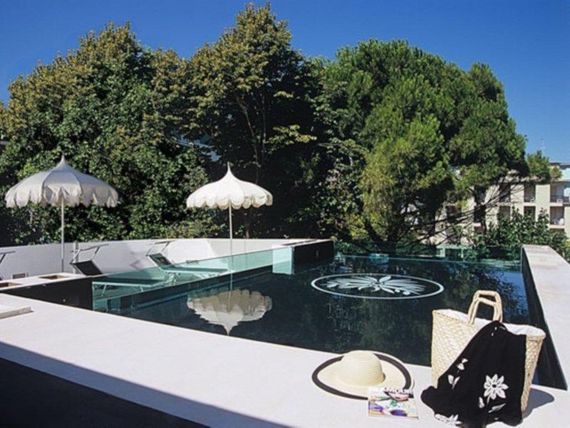 M Glamour Hotel Gabicce Mare Exterior photo